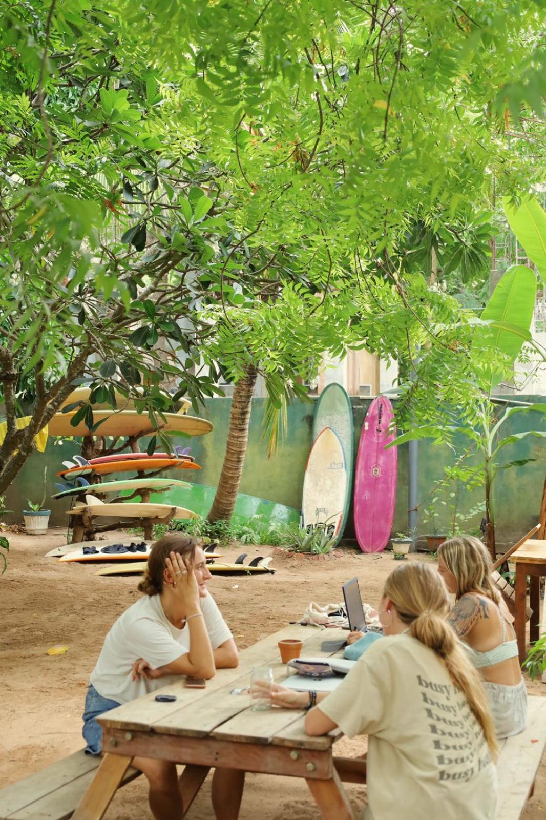 Waypoint Arugam Bay Hostel Bagian luar foto