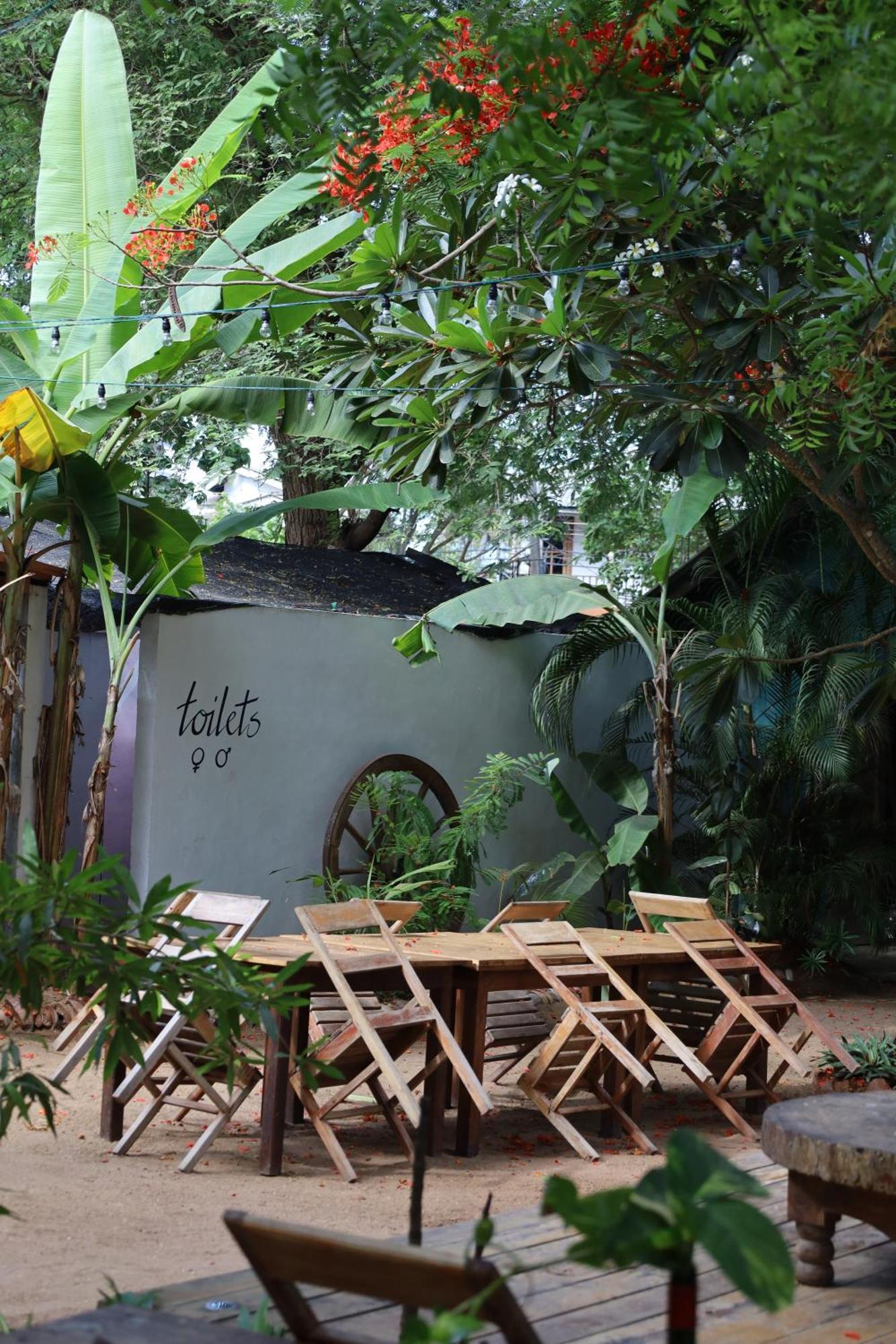 Waypoint Arugam Bay Hostel Bagian luar foto