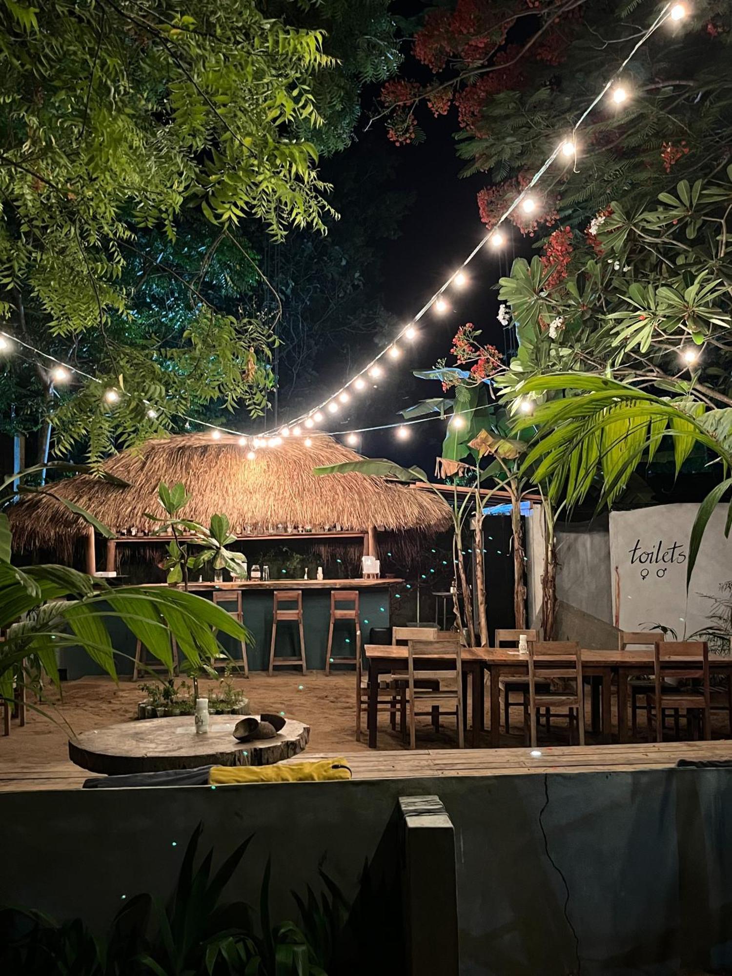 Waypoint Arugam Bay Hostel Bagian luar foto